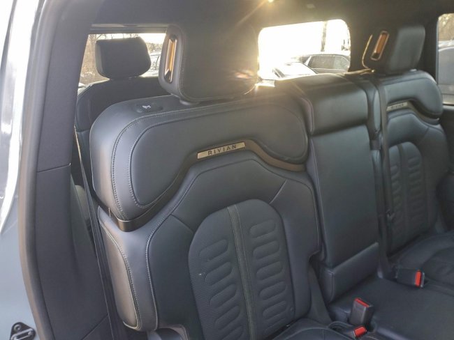 Salvage 2025 Rivian R1s Adventure in Gray