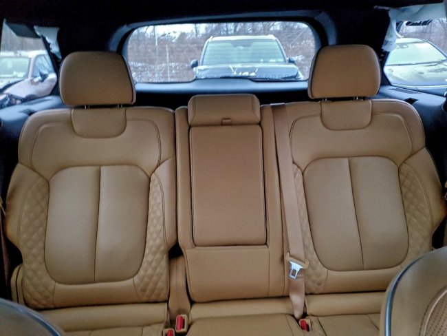 Salvage 2022 Jeep Grand Cherokee Summit in Black