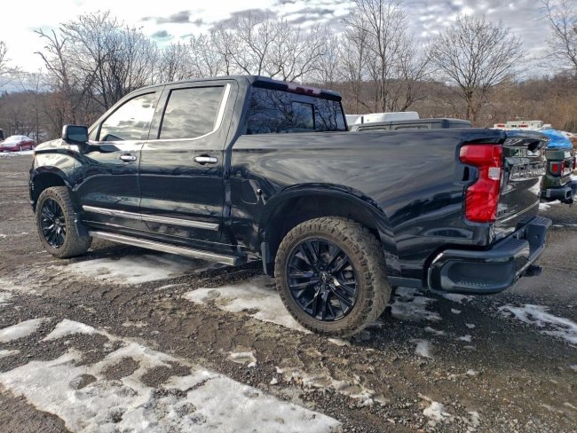 Salvage 2023 Chevrolet Silverado High Country in Черный