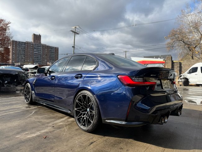 Salvage 2023 Bmw M3 Competition Xdrive in Синий
