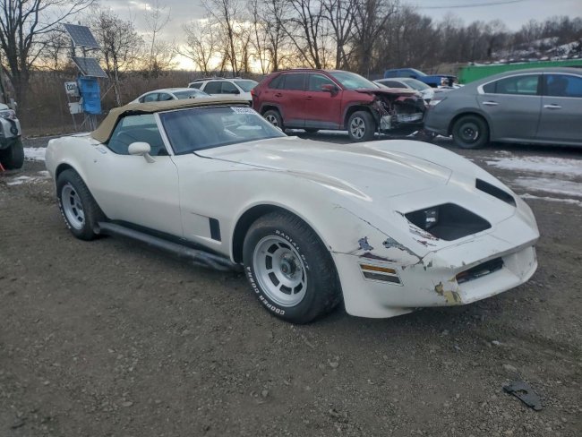 Salvage 1970 Chevrolet Corvette  in White