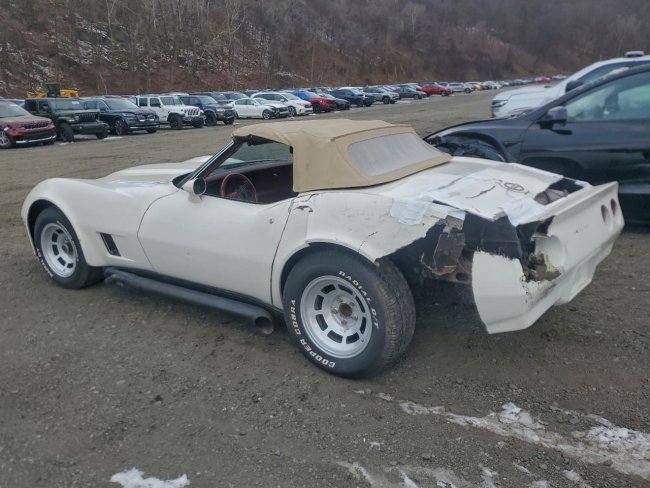 Salvage 1970 Chevrolet Corvette  in White