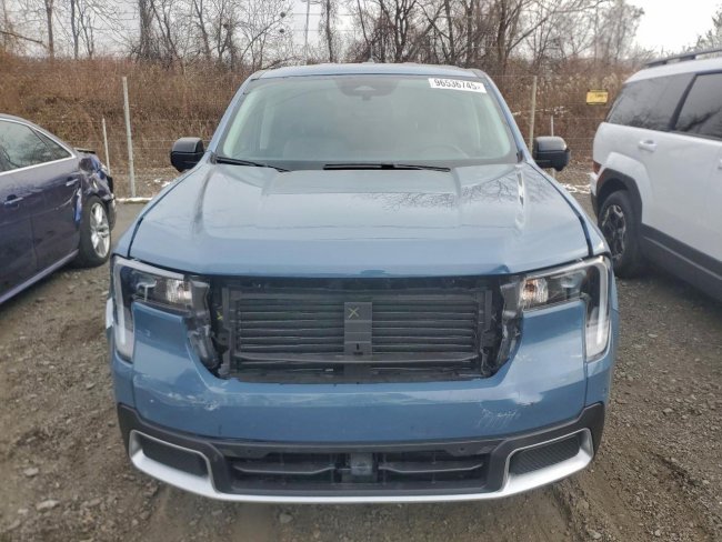 Salvage 2025 Ford Maverick  in Blue