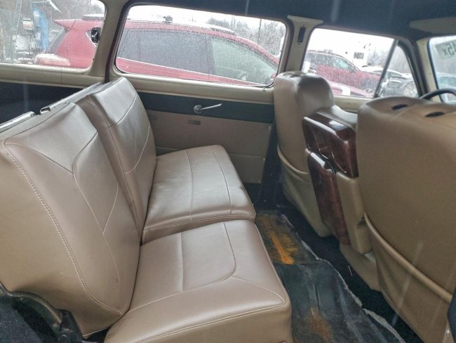 Salvage 1952 Ford Uk  in Черный