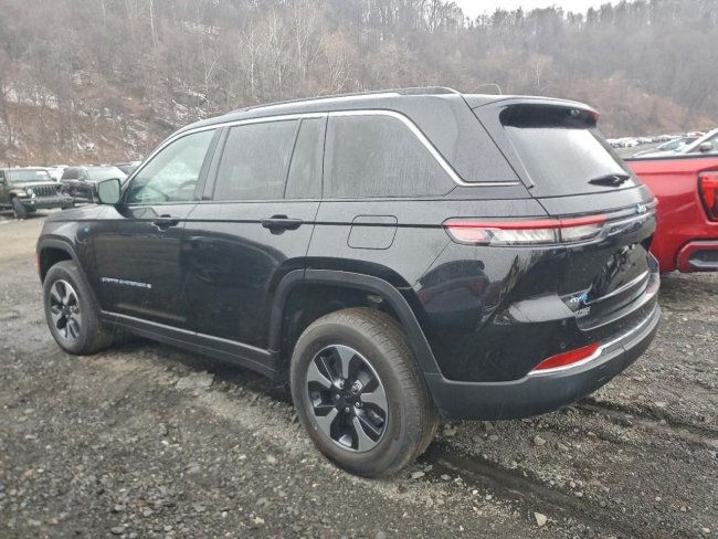 Salvage 2023 Jeep Grand Cherokee Limited 4xe in Black