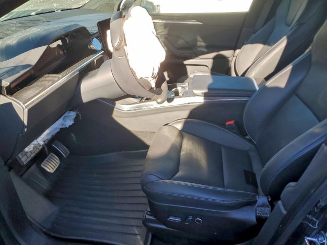 Salvage 2024 Tesla Model X Plaid in Черный