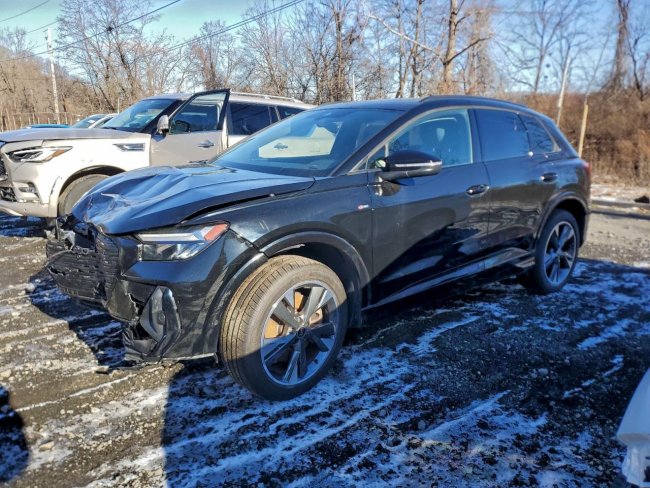 Salvage 2024 Audi Q4 E-tron Premium Plus in Black