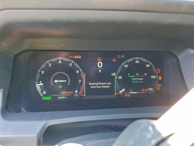 Salvage 2025 Toyota Tacoma Trd in Серый