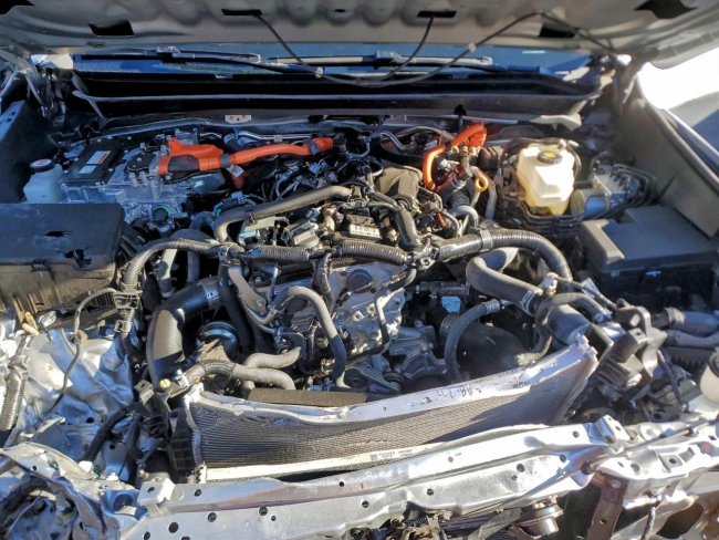 Salvage 2025 Toyota Tacoma Trd in Серый