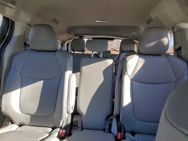 Salvage 2024 Toyota Sienna Xle in White