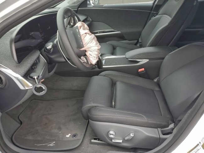 Salvage 2025 Lucid Motors Air  in White