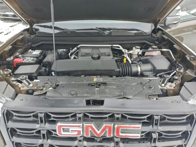 Salvage 2025 Gmc Canyon Elevation in Brown