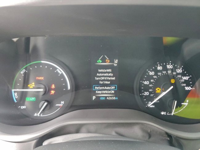 Salvage 2022 Toyota Sienna Xle in Blue