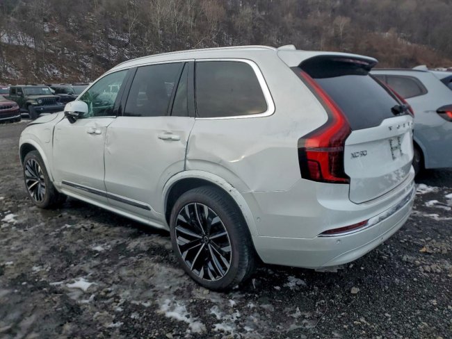 Salvage 2025 Volvo Xc90  in White