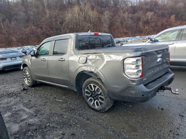 Salvage 2024 Ford Maverick Lariat in Зеленый