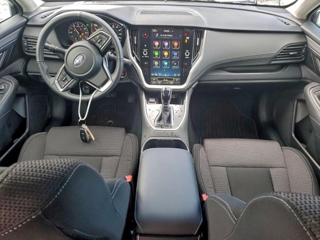 Salvage 2025 Subaru Outback  in Белый