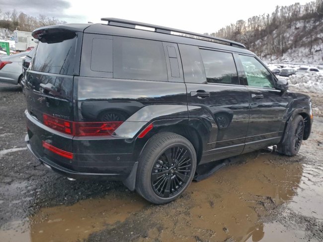 Salvage 2025 Hyundai Santa Fe Calligraphy in Black