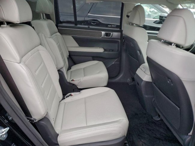 Salvage 2025 Hyundai Santa Fe Calligraphy in Black