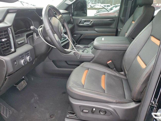 Salvage 2025 Gmc Sierra At4 in Black