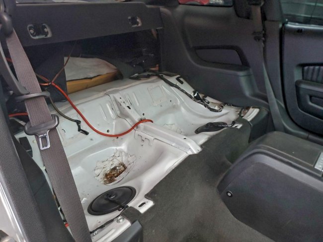 Salvage 2012 Ford Mustang Shelby Gt500 in Gray