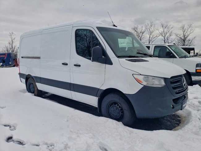 Salvage 2025 Mercedes-benz Sprinter  in White
