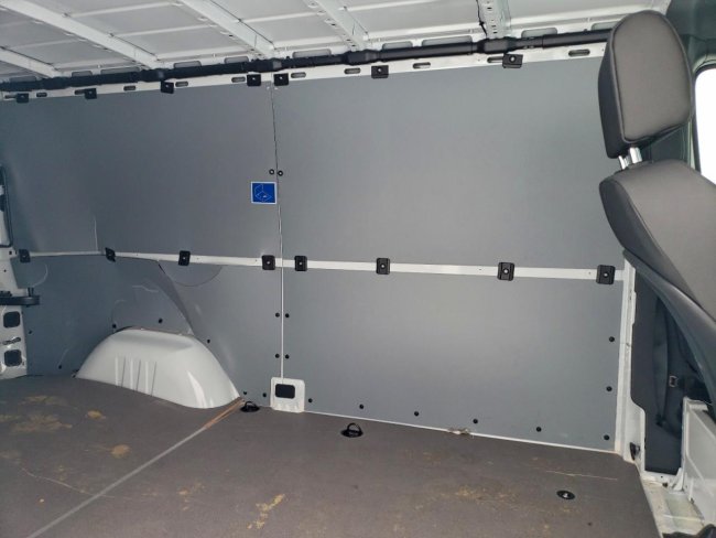 Salvage 2025 Mercedes-benz Sprinter  in White