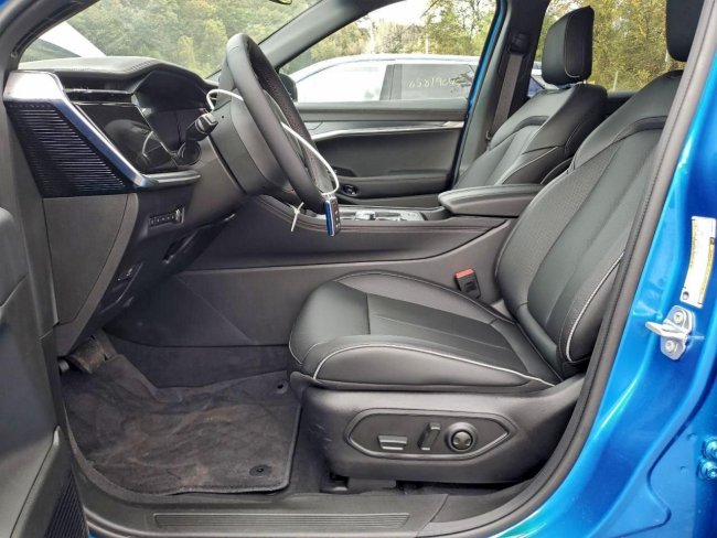 Salvage 2025 Jeep Wagoneer S Limited in Blue