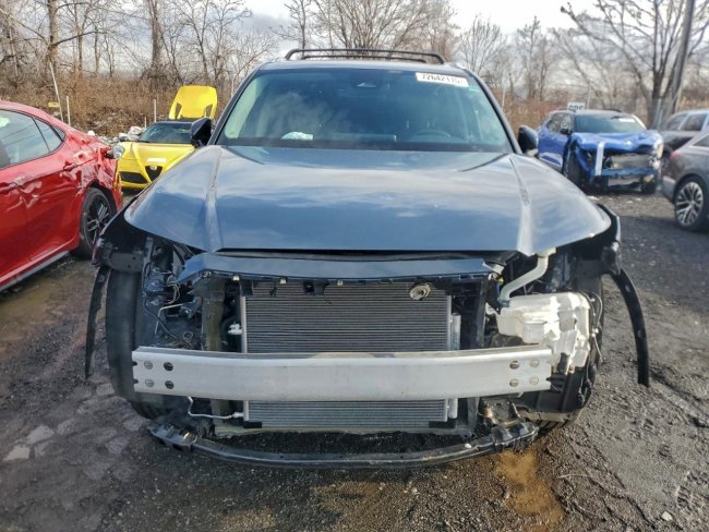 Salvage 2024 Toyota Grand Highlander Xle in Blue