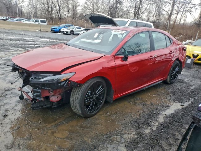 Salvage 2025 Toyota Camry Xse in Burgundy