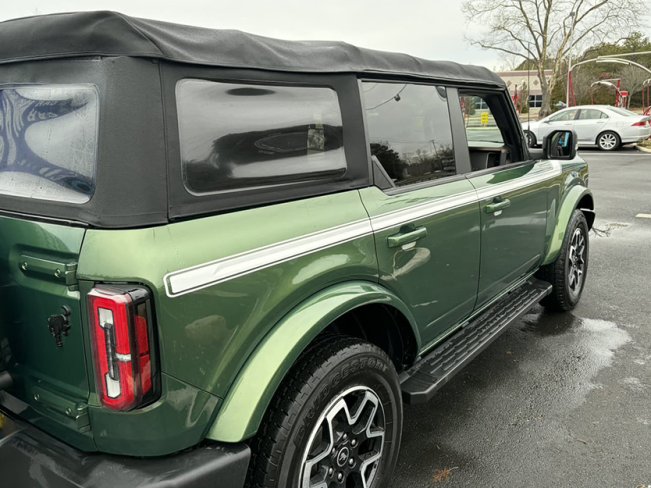 Salvage 2022 Ford Bronco Outer Bank in Green