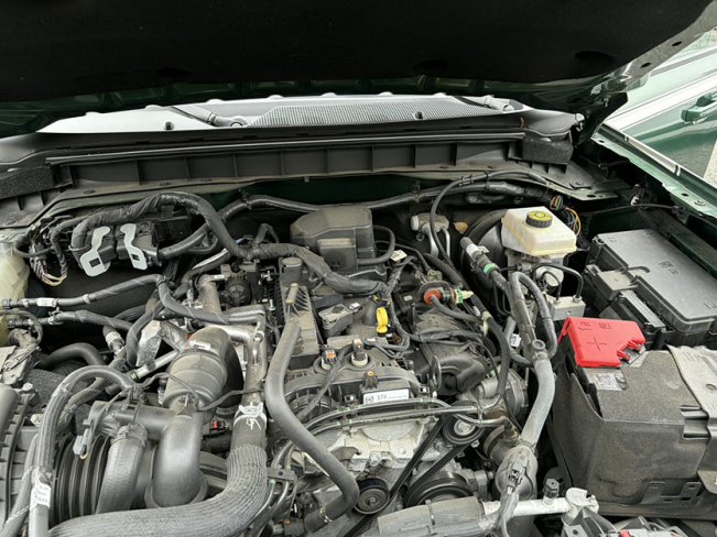 Salvage 2022 Ford Bronco Outer Bank in Green