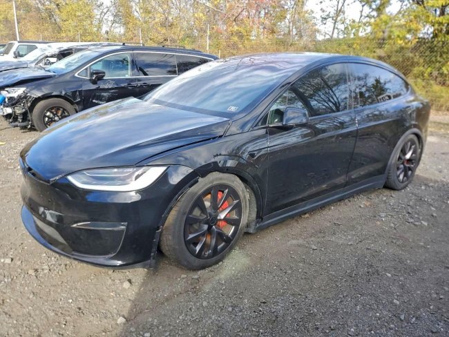 Salvage 2023 Tesla Model X Plaid in Black