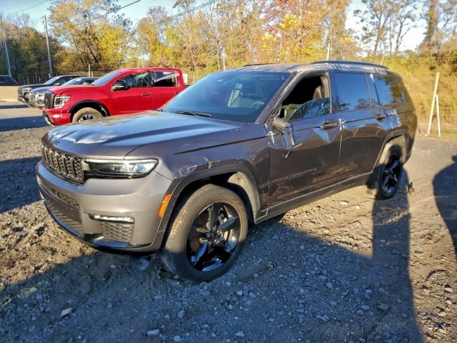 Salvage 2024 Jeep Grand Cherokee L Limited in Black