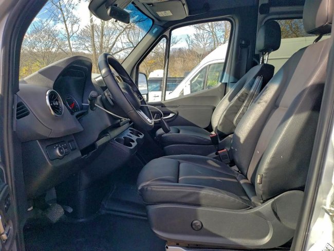 Salvage 2024 Mercedes-benz Sprinter  in Gray