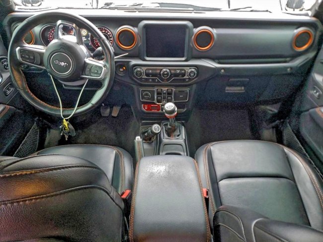 Salvage 2022 Jeep Gladiator Mojave in Black