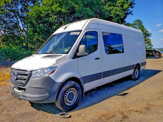 Salvage 2019 Mercedes-benz Sprinter  in Gray