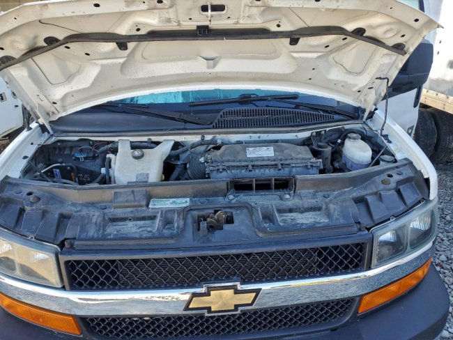 Salvage 2022 Chevrolet Express Titan Armored Van in White