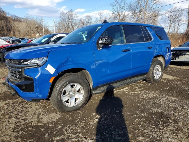 Salvage 2023 Chevrolet Tahoe  in Blue