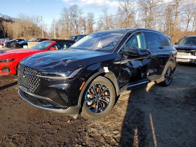 Salvage 2025 Lincoln Nautilus  in Black