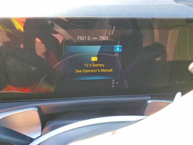 Salvage 2023 Mercedes-benz Glb 250 4matic in Blue