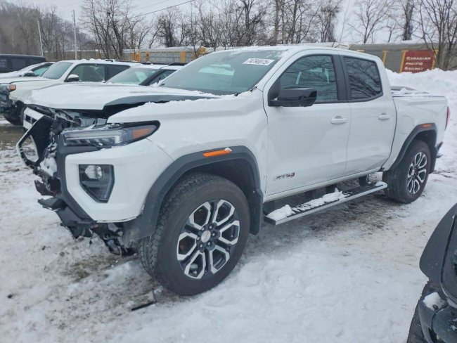 Salvage 2024 Gmc Canyon  in 