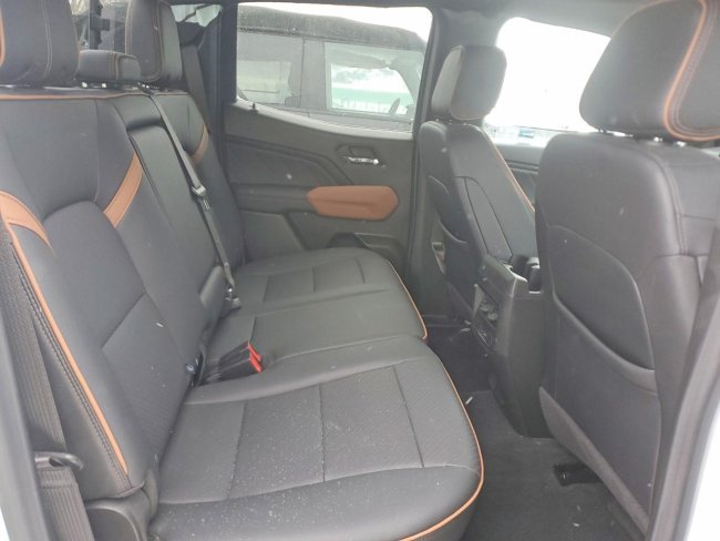 Salvage 2024 Gmc Canyon  in 