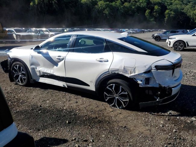 Salvage 2023 Toyota Crown Xle in White