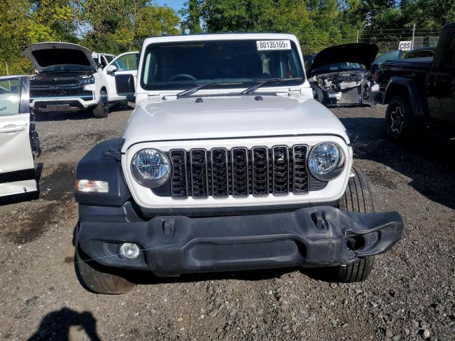 Salvage 2024 Jeep Wrangler  in Белый