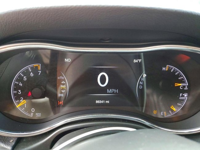 Salvage 2022 Jeep Grand Cherokee Limited in Burgundy