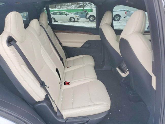 Salvage 2024 Tesla Model X  in White