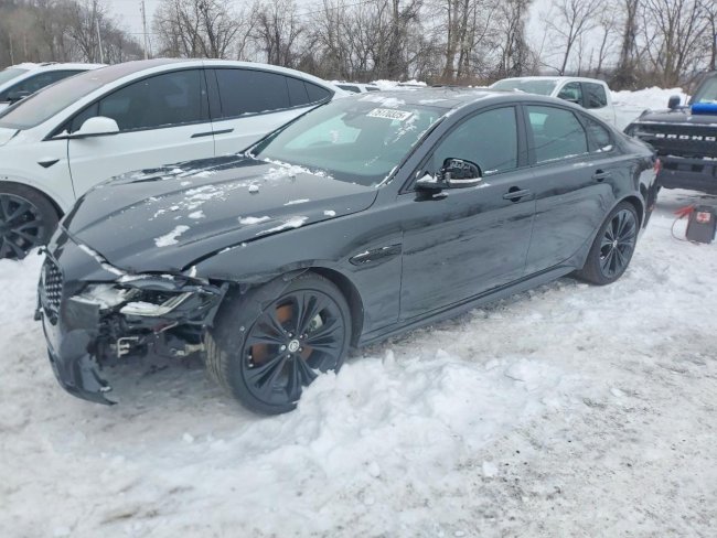 Salvage 2024 Jaguar Xf R-dynamic Se in Gray