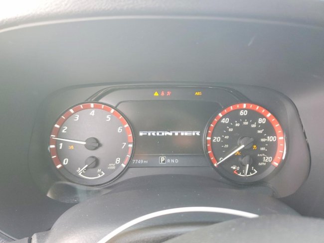 Salvage 2024 Nissan Frontier Pro-x in Зеленый