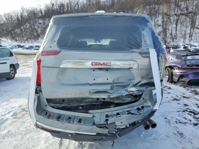 Salvage 2023 Gmc Yukon Denali in Gray