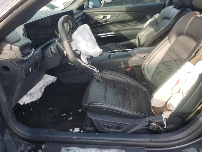 Salvage 2024 Ford Mustang Gt in Black